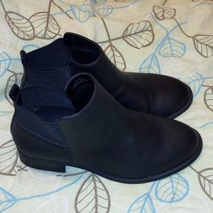 12ww Chelsea Boots